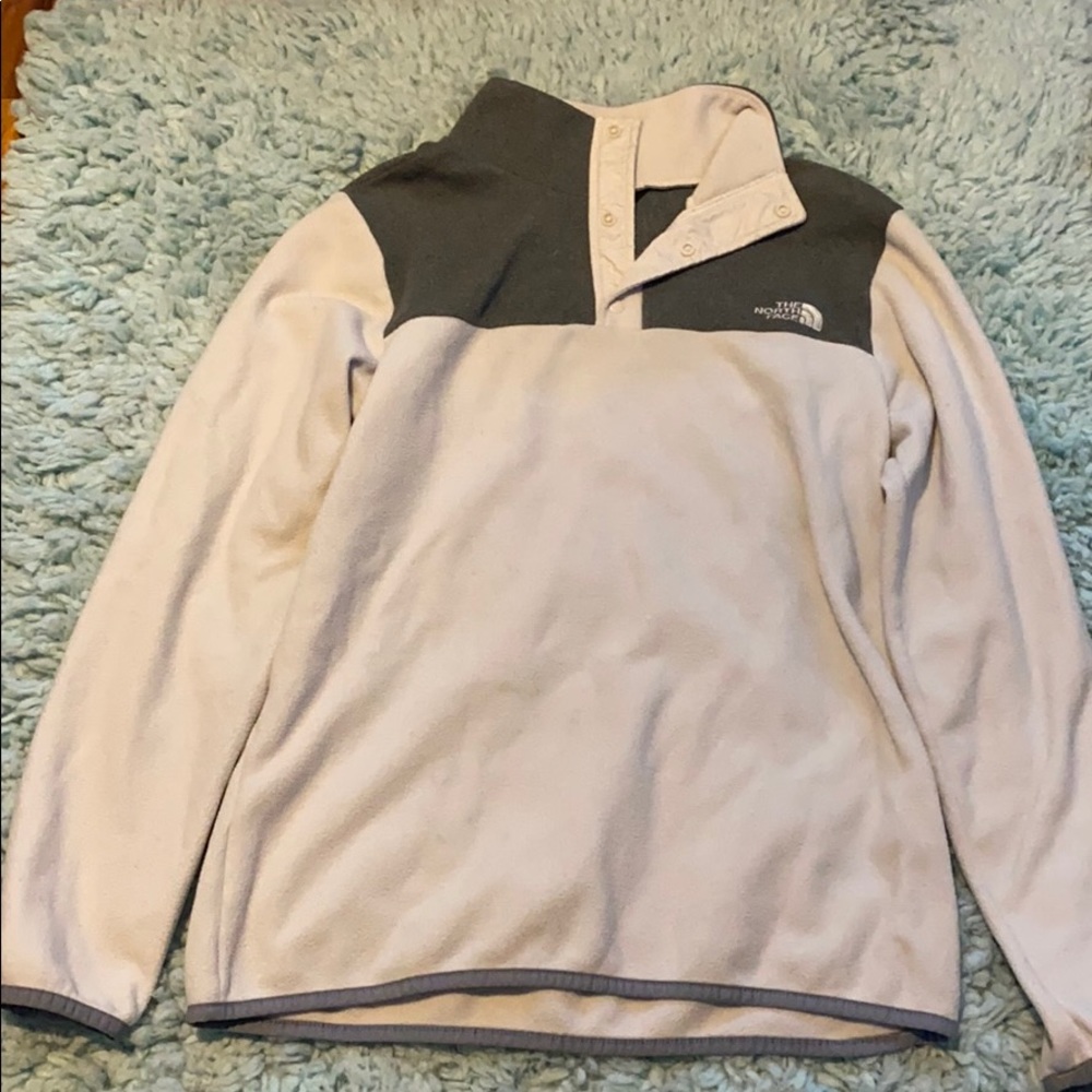 North face pullover
